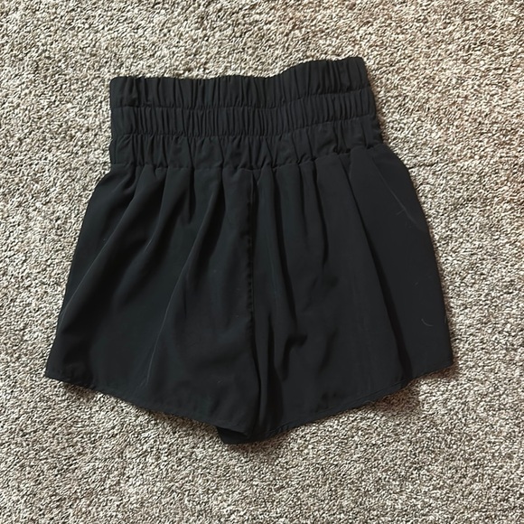 High-Waisted Black Women's Shorts - Picture 3 of 3